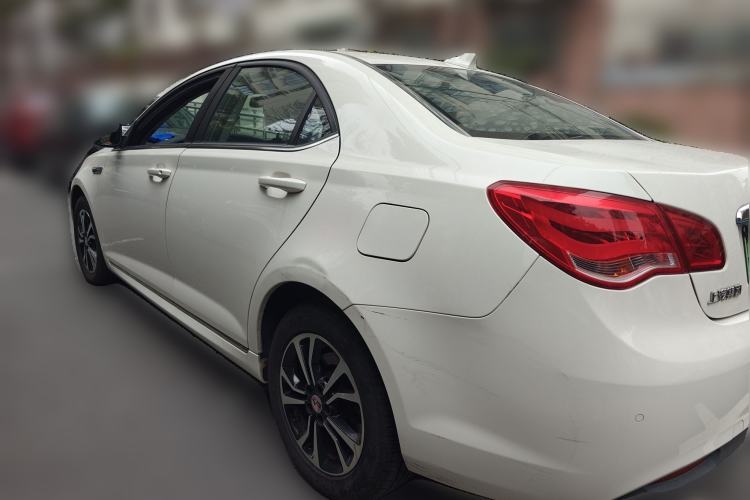 Used Roewe e550 2016 Deluxe Edition