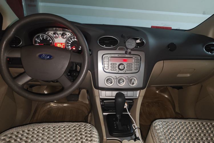 Used Ford Focus 2009 Hatchback 1.8L Automatic Fashion Edition
