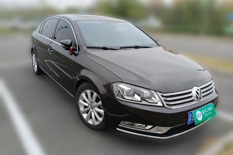 Used Volkswagen Magotan 2012 Revised Version 1.8TSI Leading Edition Front Right 45 Deg