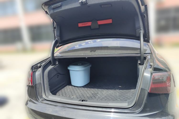 Used Audi A6L 2014 TFSI Comfort Model Trunk