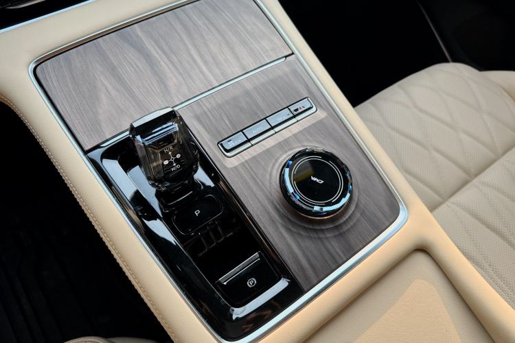 Used Geely Auto Monjaro L 2025 Dongfang Yao 2.0TD Automatic All-Wheel-Drive Wangyue Edition
