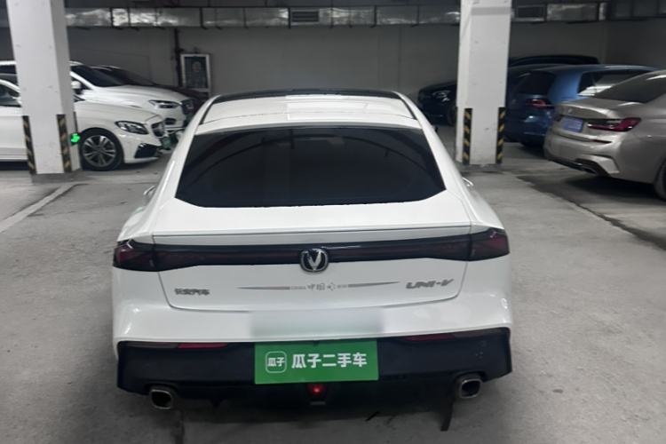Used Changan UNI-V 2022 1.5T Prestige Version
