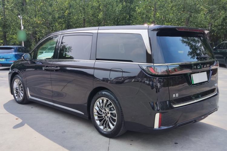 Used VOYAH Dream 2024 PHEV Ultra-Long Range Flagship Edition
