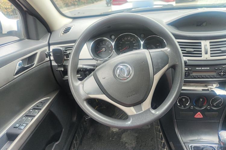 Used Dongfeng Aeolus H30 2014 CROSS 1.5L Manual Gratitude Edition
