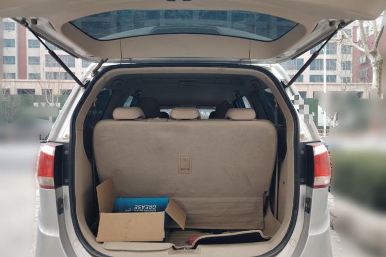 Used Baojun 730 2014 1.5L manual Comfort version 7 seats