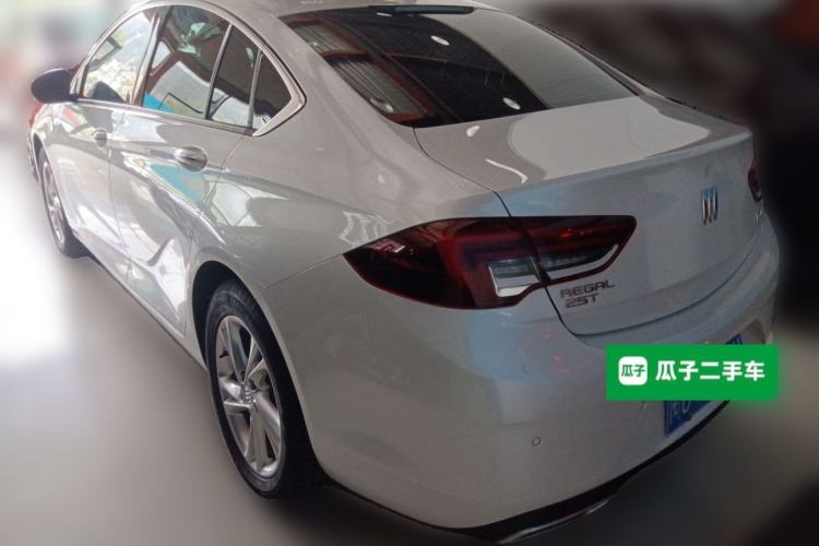 Used Buick Regal 2024 25T Deluxe Edition Rear Left 45 Deg