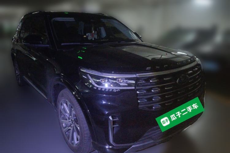 Used Ford Explorer 2024 2.3T EcoBoost Rear-Drive Trend Edition 7-Seater Front Right 45 Deg