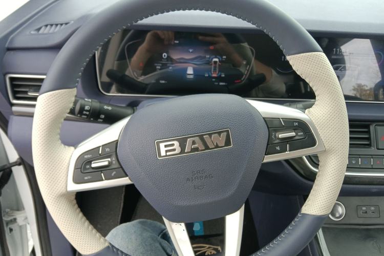 Used BAW Ruisheng Ace M7 2023 2.0L Automatic Long Wheelbase Enjoyment Version 7 Seats Steering Wheel