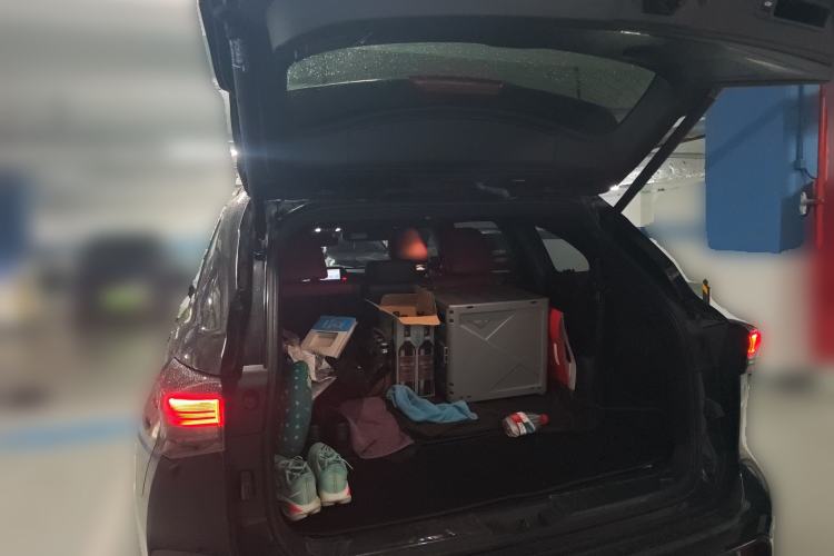 Used Toyota Crown Kluger 2021 2.5L HEV Four-Wheel Drive Flagship Edition Trunk