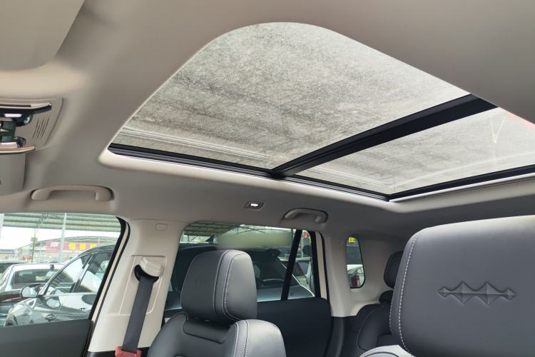 Used Formula Leopard Titanium 3 2025 501 km Range Rear-Wheel Drive Intelligent Driving Max Edition
