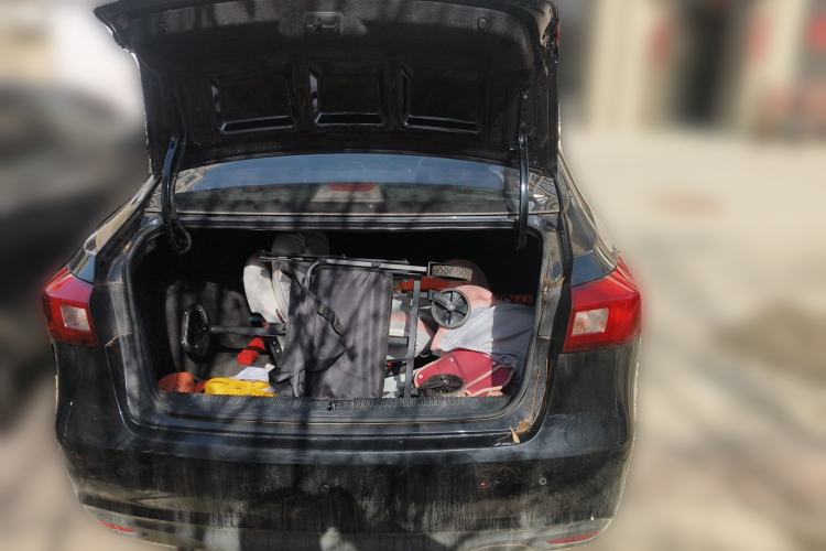 Used Roewe 360 2015 1.5L Manual Luxury Edition Trunk