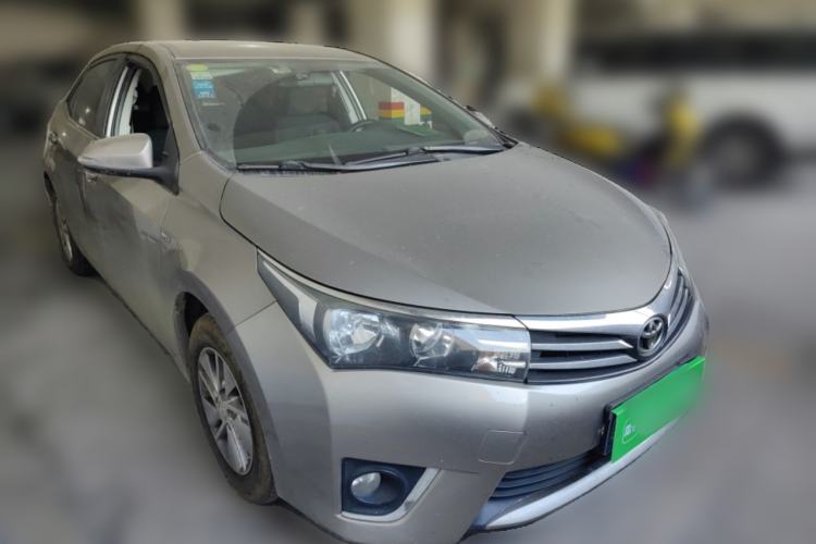 Used Toyota Corolla 2017 1.6L CVT GL Front Right 45 Deg