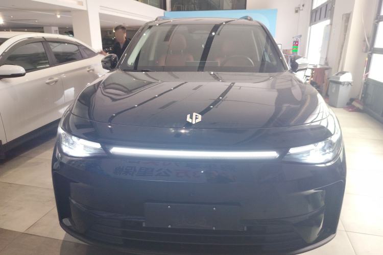 Used Leapmotor C16 2024 Pure Electric 520 Deluxe Edition Front