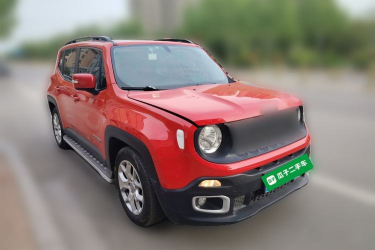 Used Jeep Renegade 2018 Connected Large Screen Version 180T Automatic High-Energy Edition Front Right 45 Deg