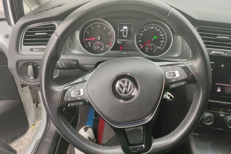 Used Volkswagen Golf 2020 280TSI DSG Comfort Version
