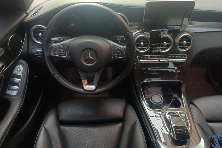 Used Mercedes-Benz GLC 2019 GLC 260 L 4MATIC Luxury Model
