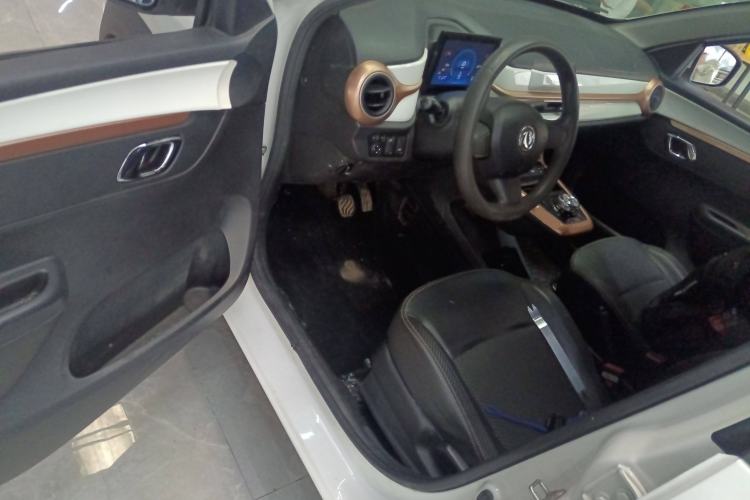 Used Dongfeng NAMMI BOX 2022 Revised Light Wind Edition 201 km Standard Version