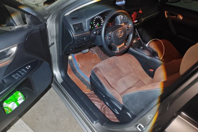 Used Lexus CT 2014 CT200h Comfort Edition Monochrome