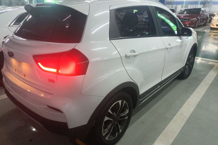 Used Geely Auto Vision X3 2019 Upgraded Model 1.5L Manual Elite Version Rear Right 45 Deg