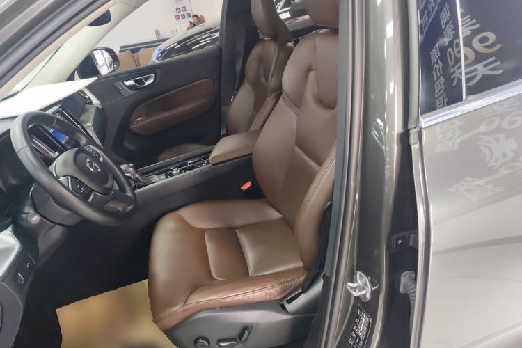 Used Volvo XC60 2019 T5 4x4 Smart Edition China V Standard