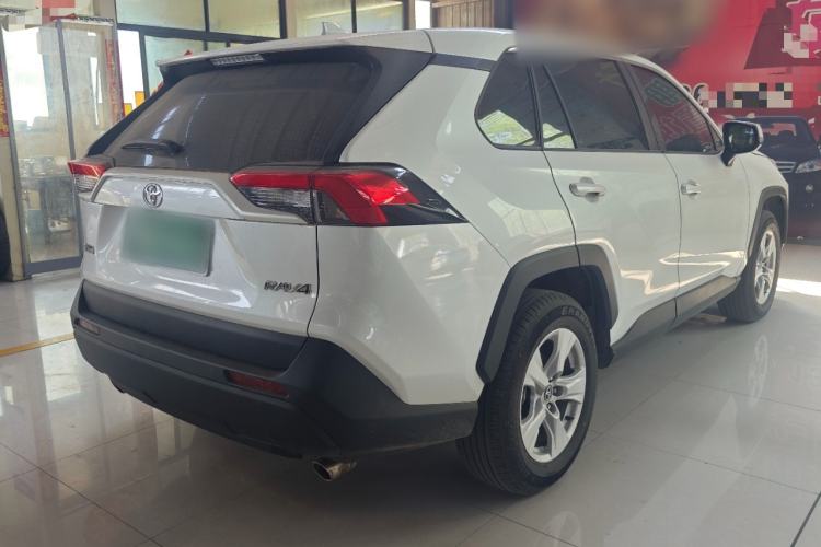 Used Toyota RAV4 2024 2.0L CVT Two-Wheel Drive Urban Edition