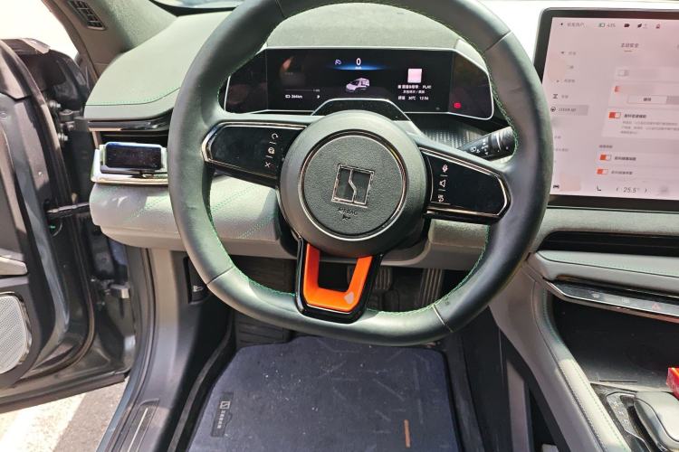 Used Zeekr 001 2022 Ultra-Long Range Dual-Motor YOU Version Steering Wheel