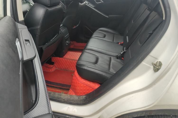 Used JMC Yusheng S330 2016 1.5L GTDi Automatic Two-Wheel Drive Fashion Edition Left Rear Seat