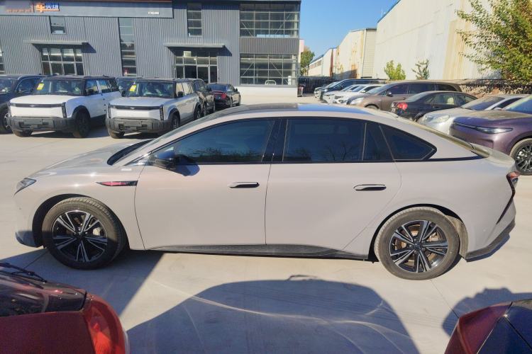 Used Hongqi EH7 2024 690 Pro