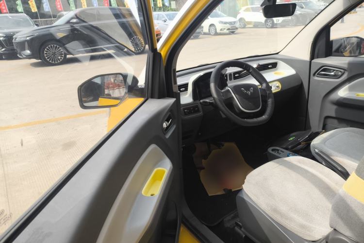 Used Wuling Hongguang MINIEV 2021 Macaron Premium Model – Lithium-NMC