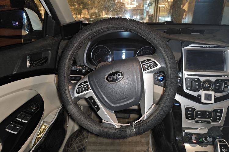 Used BYD e5 2017 300 Prestige Edition
