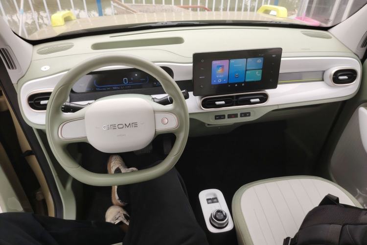 Used Geely Galaxy Panda 2025 210km Panda Rider Interior 2