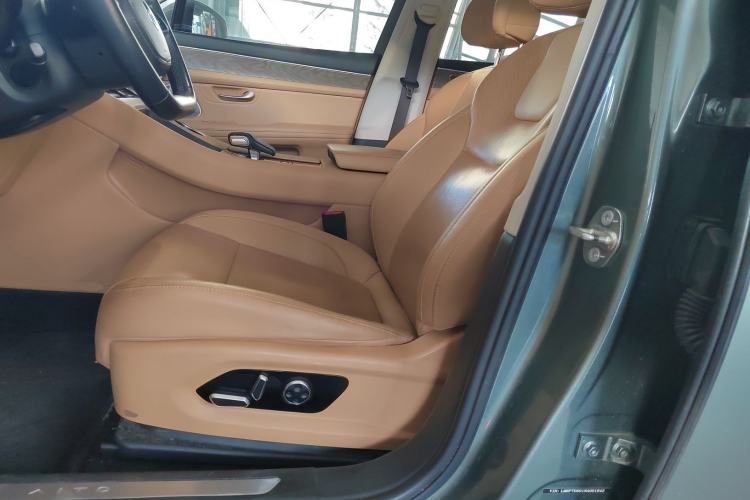 Used Hima AITO M5 2022 Extended-Range Four-Wheel Drive Performance Version
