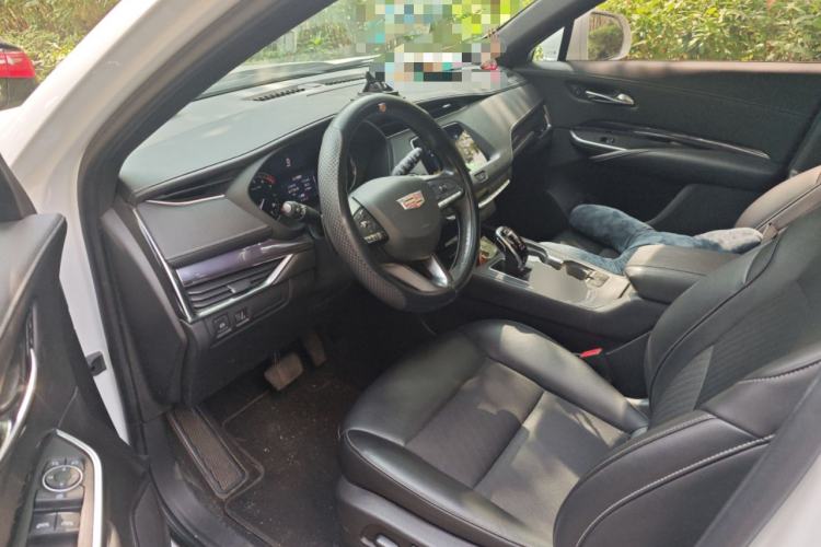 Used Cadillac XT4 2020 28T Two-Wheel Drive Tech Version