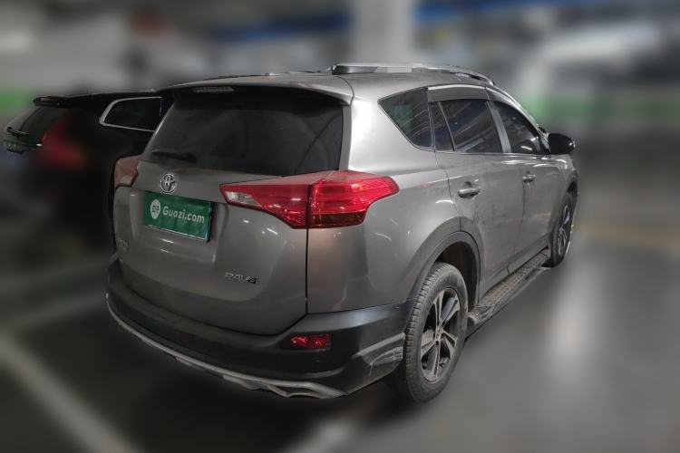 Used Toyota RAV4 2015 2.0L CVT Two-Wheel Drive Fashion Edition