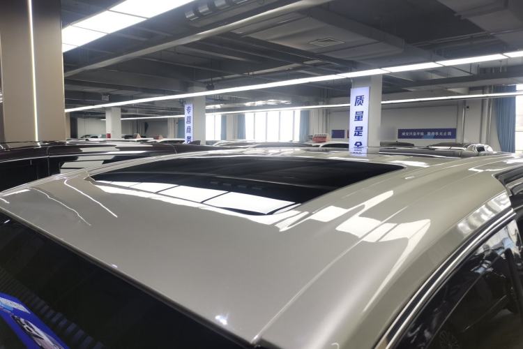 Used Buick GL8 2022 ES Land Cruiser 653T Luxury Model Roof