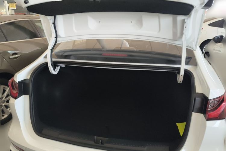 Used Roewe i5 2023 1.5L CVT Luxury Edition Trunk