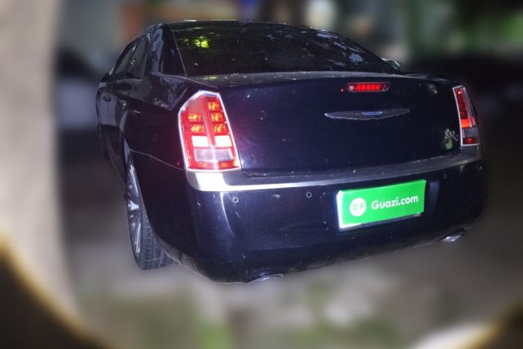 Used Chrysler 300C 2014 3.0L Excellence Edition Rear Left 45 Deg