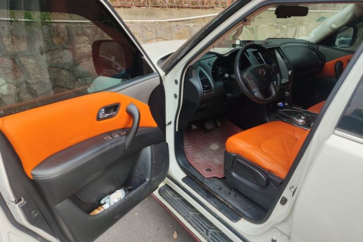 Used Nissan Patrol 2018 4.0L LinkedIn Edition Driver Seat