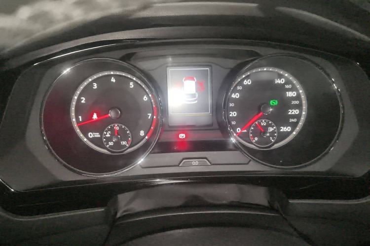 Used Volkswagen Tiguan L 2017 330TSI Automatic Two-Wheel Drive Luxury Edition