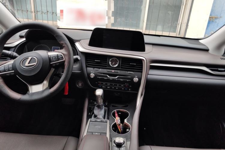 Used Lexus RX 2020 Facelifted 300 4x4 Elegant Edition Center Console