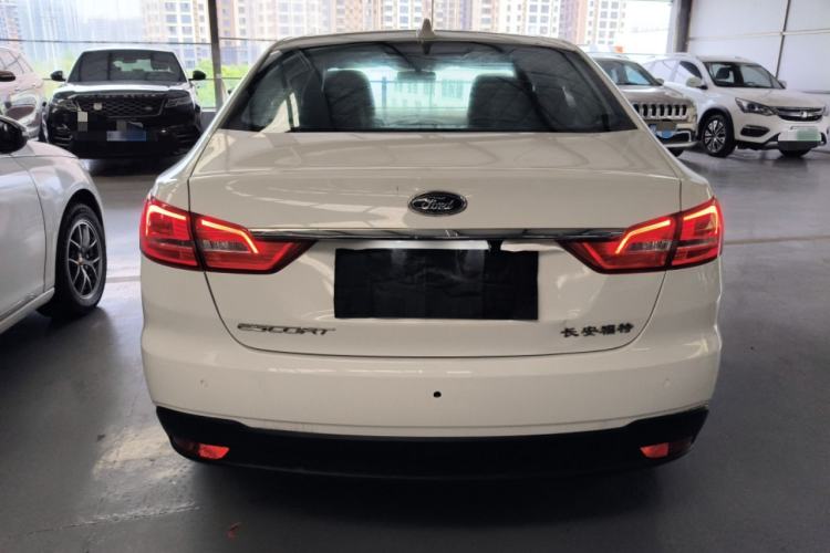 Used Ford Escort 2019 Revised 1.5L Automatic ZhiXiang Version China VI Standard Rear
