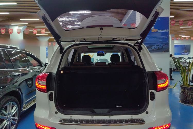 Used Haval H8 2017 2.0T Diesel Two-Wheel Drive Smart Edition