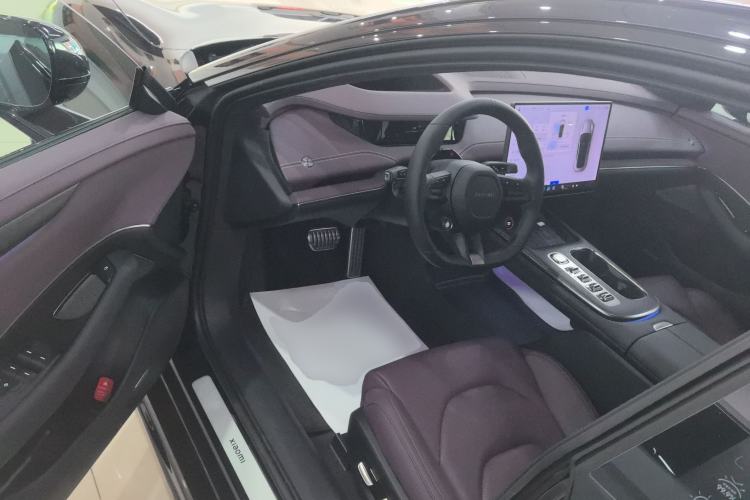 Used Xiaomi Auto SU7 2024 Four-Wheel Drive Ultra-Long Range Advanced Intelligent Driving Max Edition
