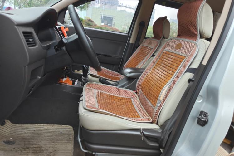 Used Wuling Rongguang V 2016 1.5L Standard Version