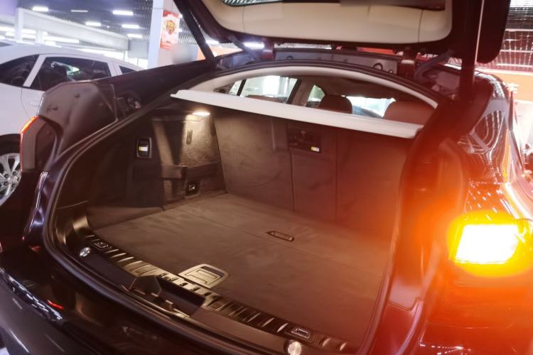 Used BMW 5 Series GT 2015 535i Leading Model
