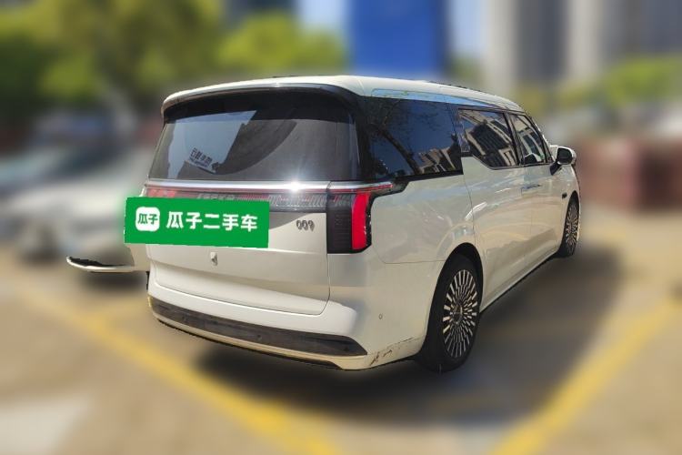 Used Zeekr 009 2022 WE Edition
