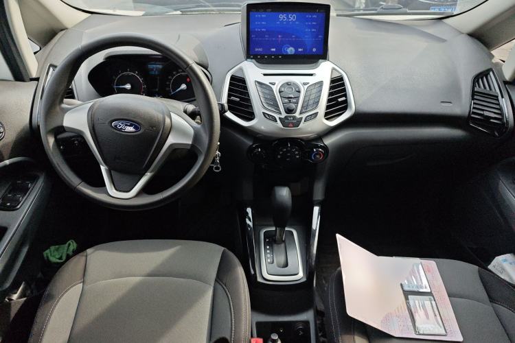 Used Ford EcoSport 2013 1.5L Automatic Fashion Model Center Console