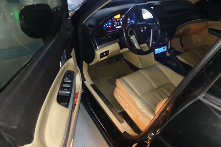 Used Honda Crosstour 2012 2.4L Luxury Edition Driver Seat