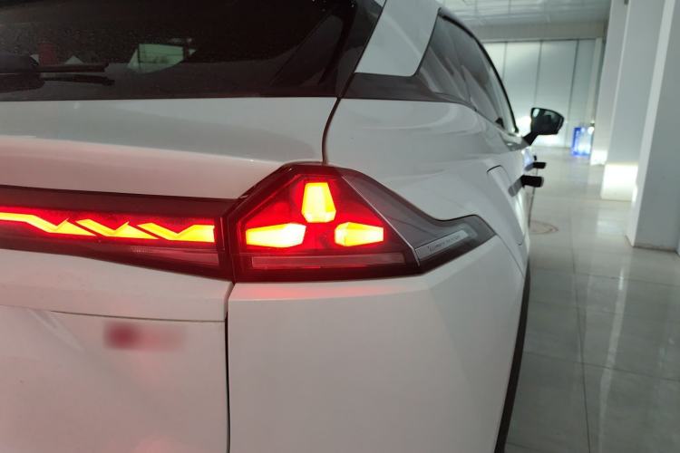 Used Deepal S07 2026 230Ultra with Huawei Qiankun ADS SE Edition Right Rear Taillight