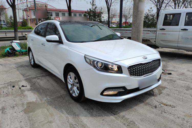 Used Kia K4 2014 1.8L Automatic GLS Front Right 45 Deg